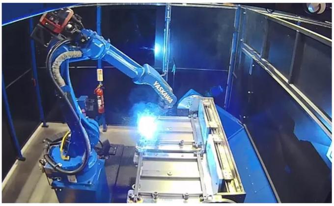 Yaskawa Industrial Laser Welding Robot System 6 Axis Pipe Arc Welding ...