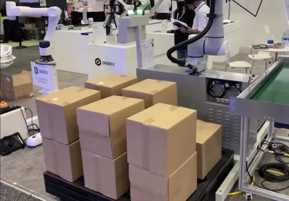 Fanuc Robot Arm Diy 10kg Cooperative Robotic Stacking System For Food Workshop