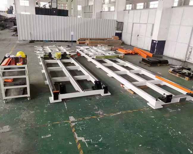 Lubricating Robot Linear Rail Heavy Duty Pedal Ground Rails Highly Insensitive To Environmental Impurities