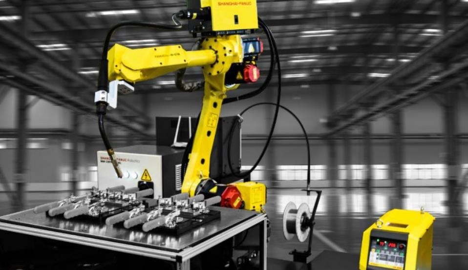 Fanuc Small Robot Arm 6 Axis Fanuc LR MATE 200iD/7H Load 7KG Arm Extension 717mm