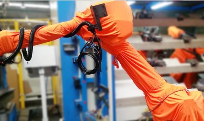 Universal Robot Protective Covers For Anti Paint Static In Spraying Workshop