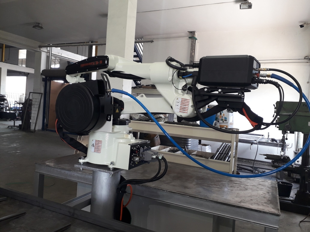 Efficient Robotic Armor Covers With Single Package Size 40X35X20 Cm Dust Cover Included